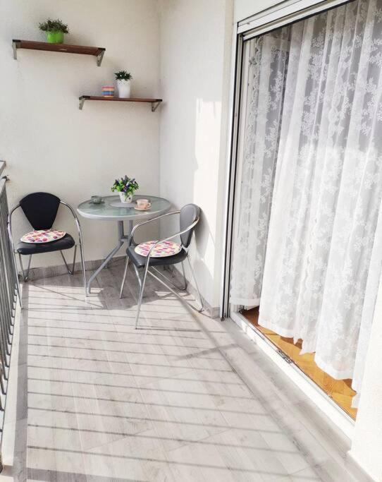 Apartman Pejic โปดสตรานา ภายนอก รูปภาพ
